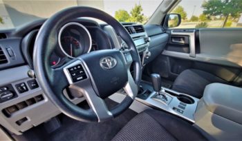 2011 Toyota 4Runner SR5 Sport Utility Vehicle, Clean Title full