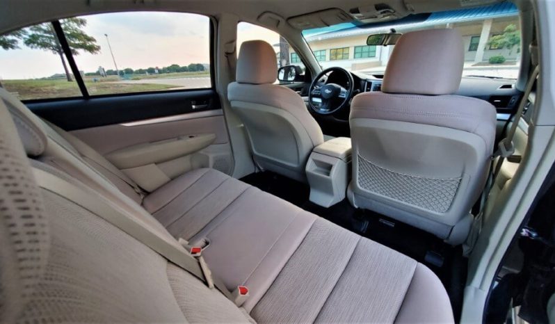 2013 Subaru Legacy 2.5i Premium, Clean Title Sedan full