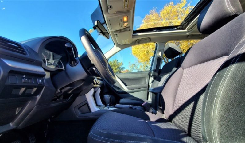 2015 Subaru Forester 2.5i Premium Sport Utility Vehicle, Clean Title full